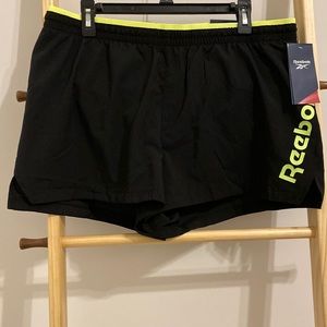 Reebok Women’s Black & Sharp Green Pop Winner
Shorts